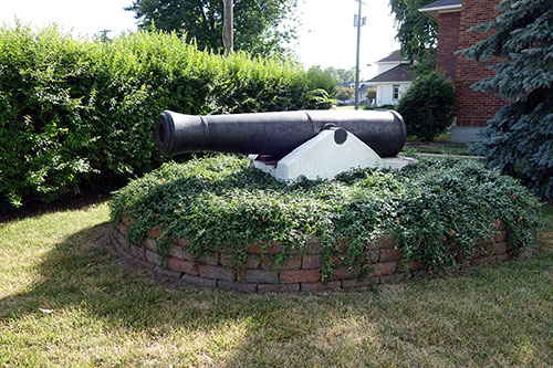 Marlette Library Cannon Monument. Image ©2016 Look Around You Ventures, LLC.